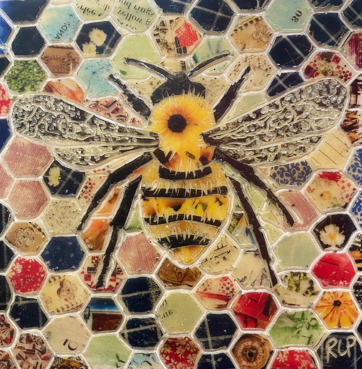 Bee-59, Image 4.