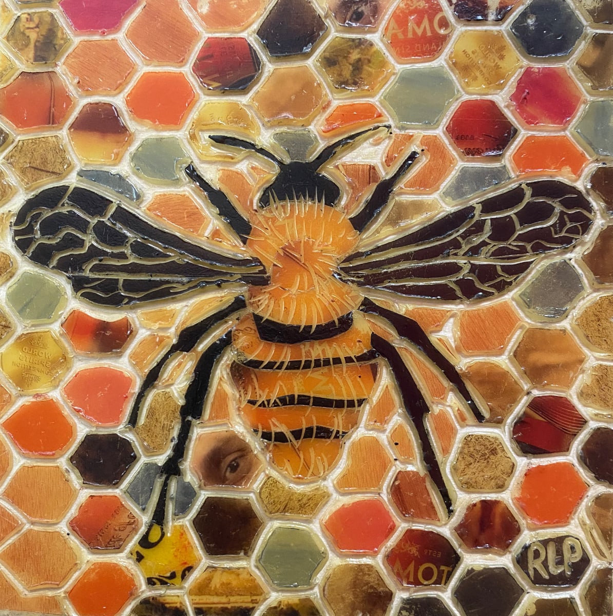 Bee-61, Image 3.