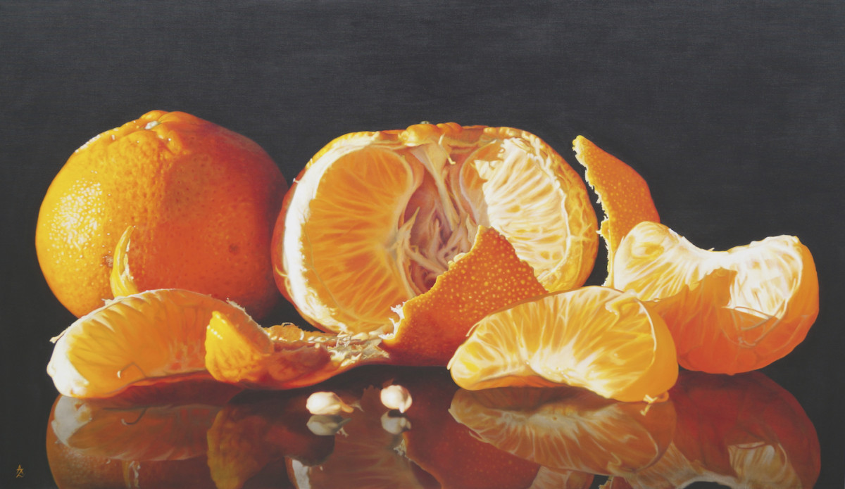 Mandarin peeled by Anne-Marie Zanetti 