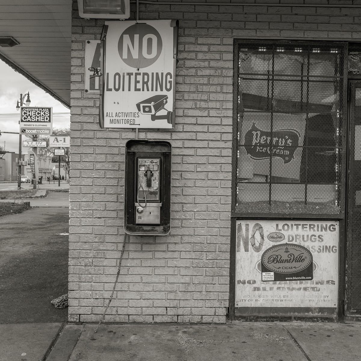 585.232.9553 – Chester’s Check Cashing, 864 North CLinton Avenue, Rochester, NY 14605 by Eric T. Kunsman 