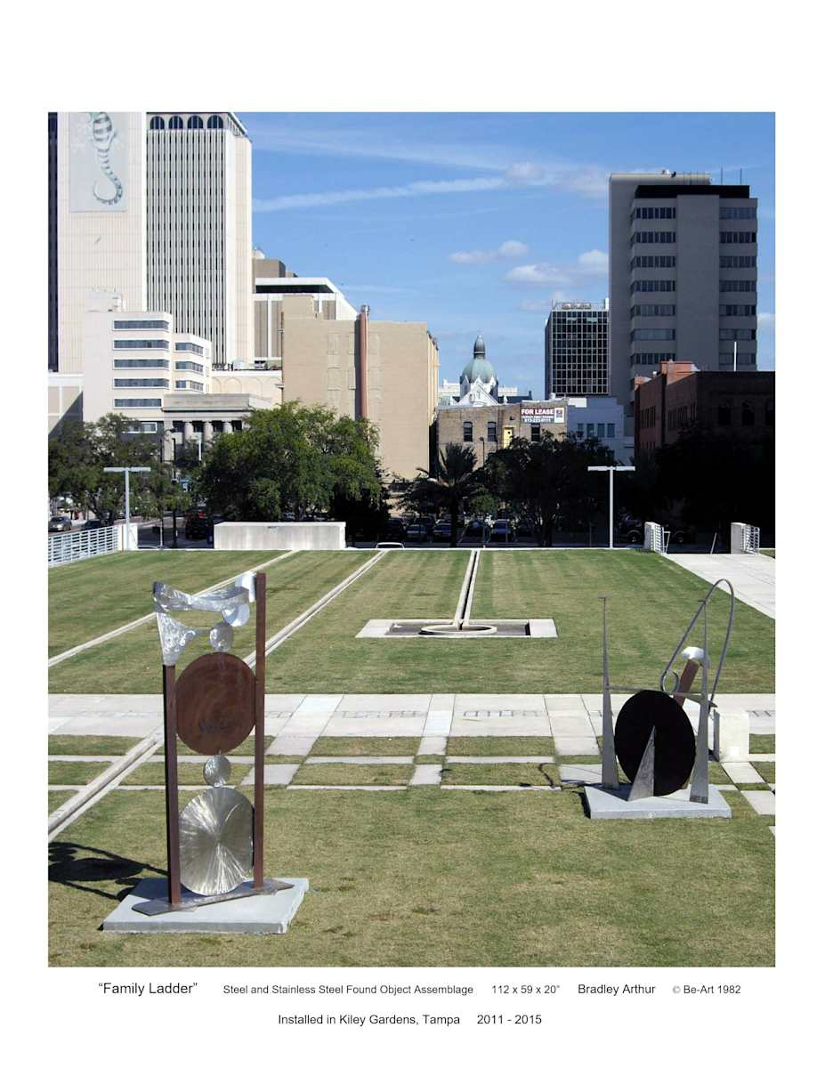 2sculptures2-email_dgl3r0_11 by Bradley Arthur, Image 1.