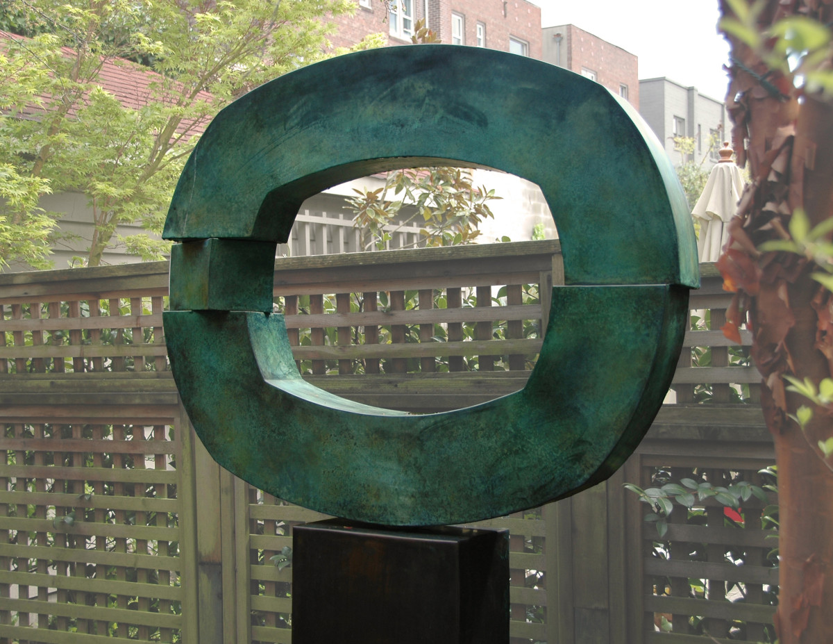 Horizontal Locking Piece by Joseph McDonnell 