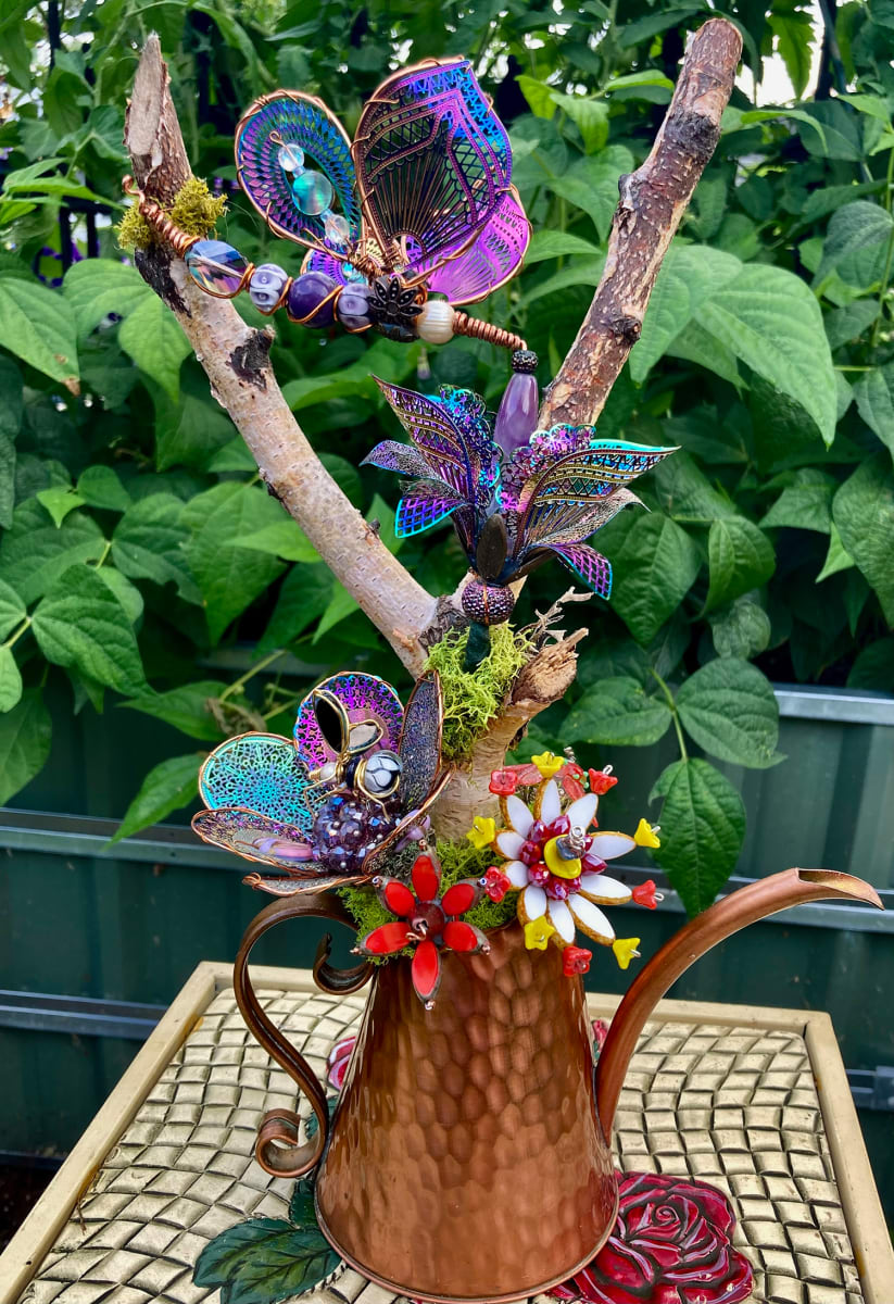 UPCYCLED & REPURPOSED HONORABLE MENTION – Eamonn's Forever Bouquet by Kathleen Drabik 