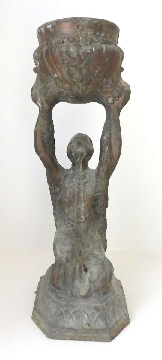 Figure Offering Vessel by Other, Image 1.