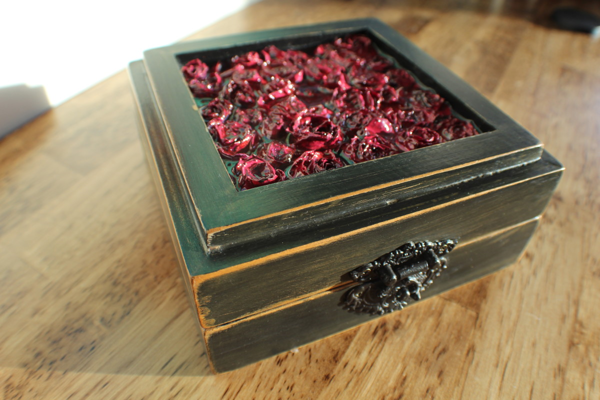 Resin trinket box square by Heather Medrano 