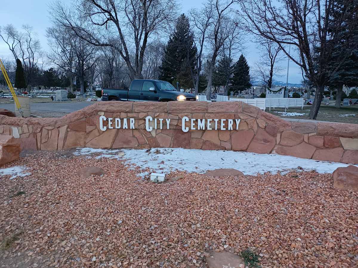 Cedar City Cemetery Wall and Monument  Image: Photograph by Steven D. Decker. Licensed by Creative Commons (CC BY-SA).
