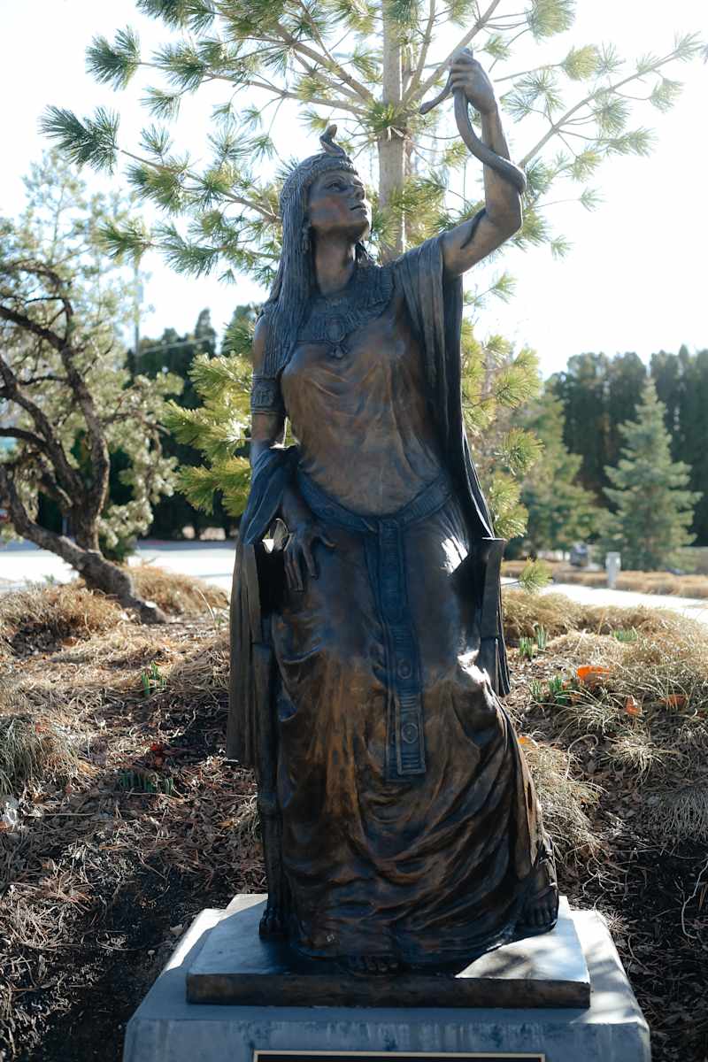 Cleopatra by Dennis Smith  Image: 195 West Center Street, Cedar City, UT.  (Beverley Taylor Sorensen Center for the Arts).

Photograph by Ryann S. Ford. Licensed by Creative Commons (CC  BY-SA). 