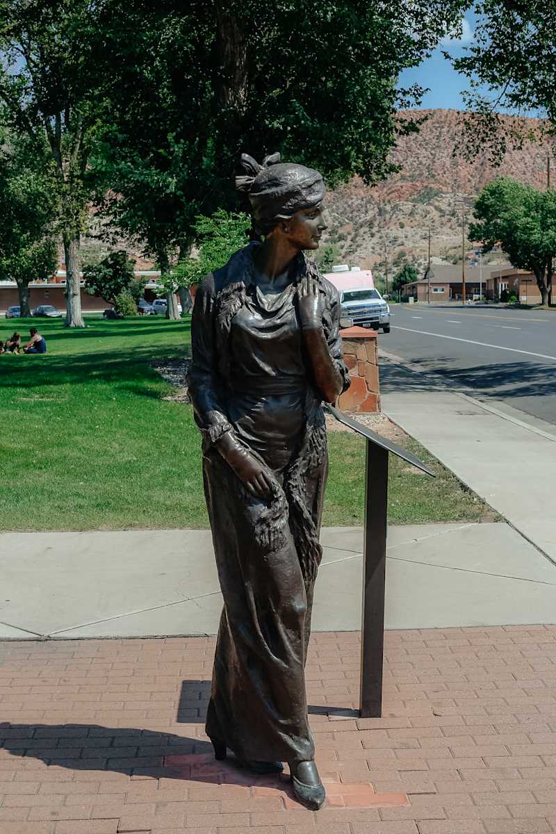 Heroine of China by Liu Yushan  Image: Photograph by Ryann S. Ford. Licensed by Creative Commons (CC  BY-SA). 

NE corner of 200 N Main Street, southwest corner of Main Street Park.