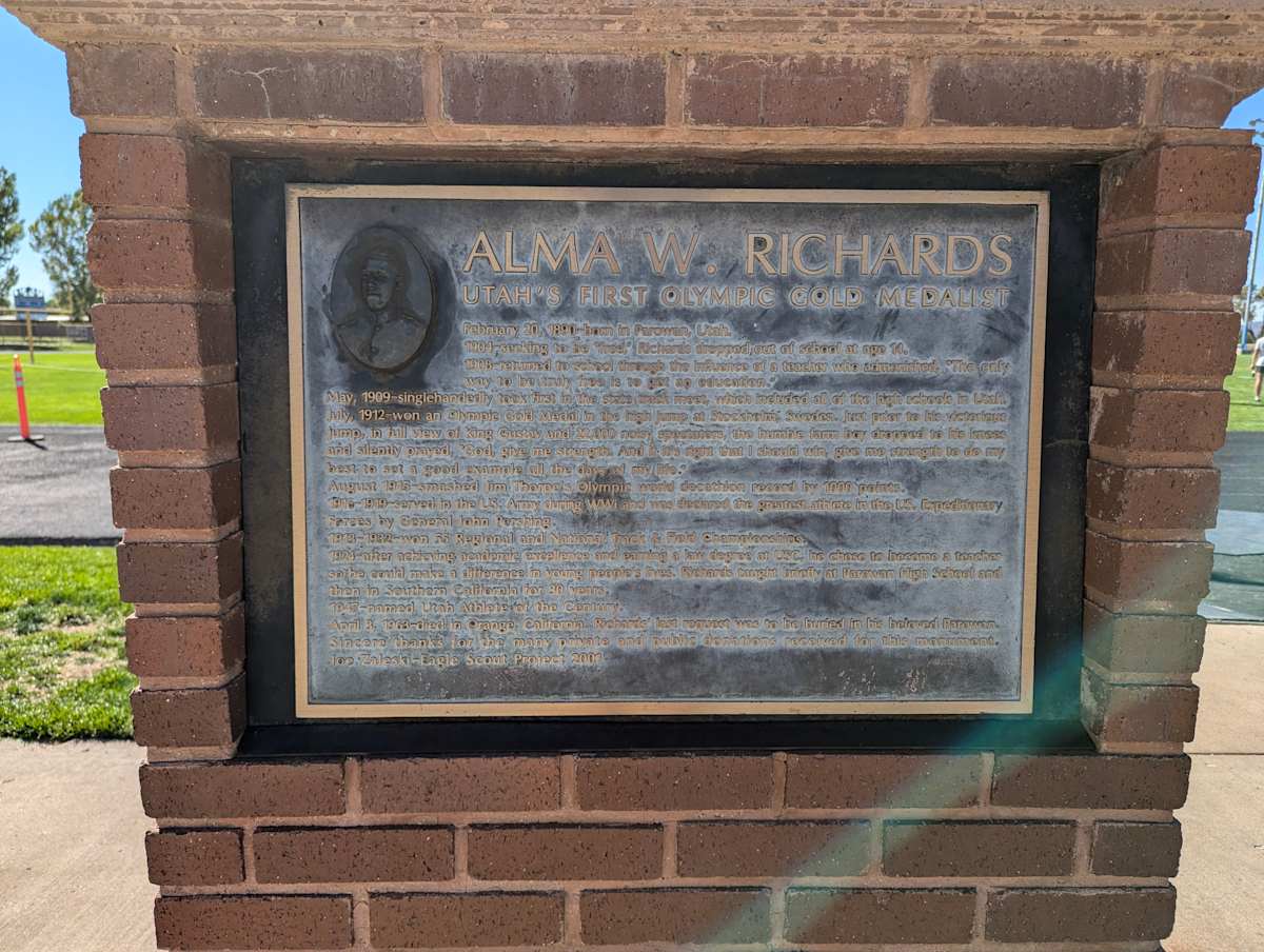 Alma Richards Monument  Image: Photograph by Jacob B. Arnell. Licensed by Creative Commons (CC BY-SA).