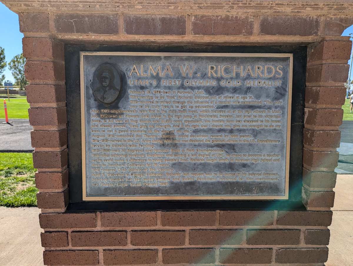 Alma Richards Monument, Image 2.
