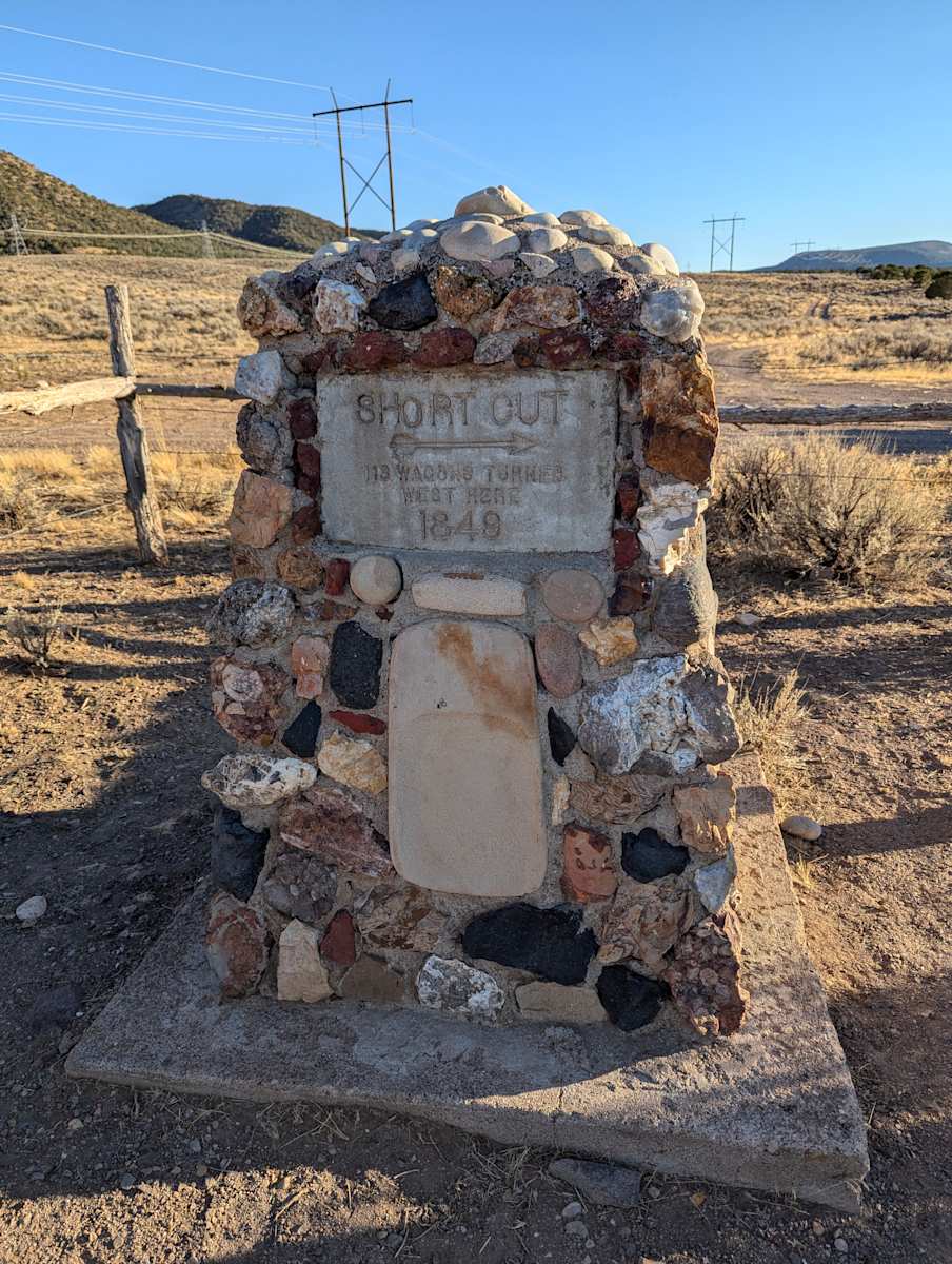 Jefferson Hunt Party Monument  Image: 37° 36.364′ N, 113° 36.585′ W Newcastle, Utah. Photograph by Jacob B. Arnell. Licensed by Creative Commons (CC BY-SA). 