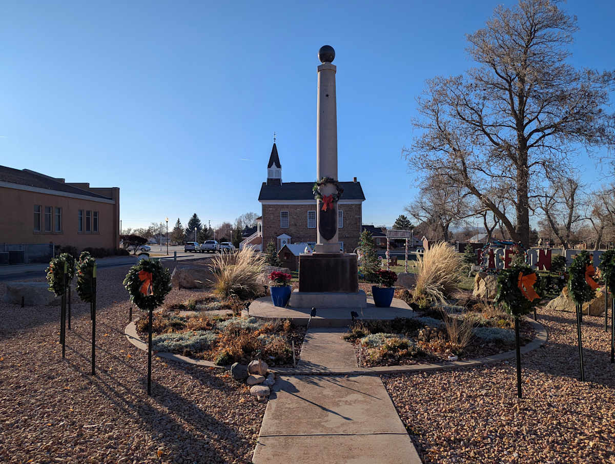 Veterans Memorial Parowan (World War I & World War II), Image 3.