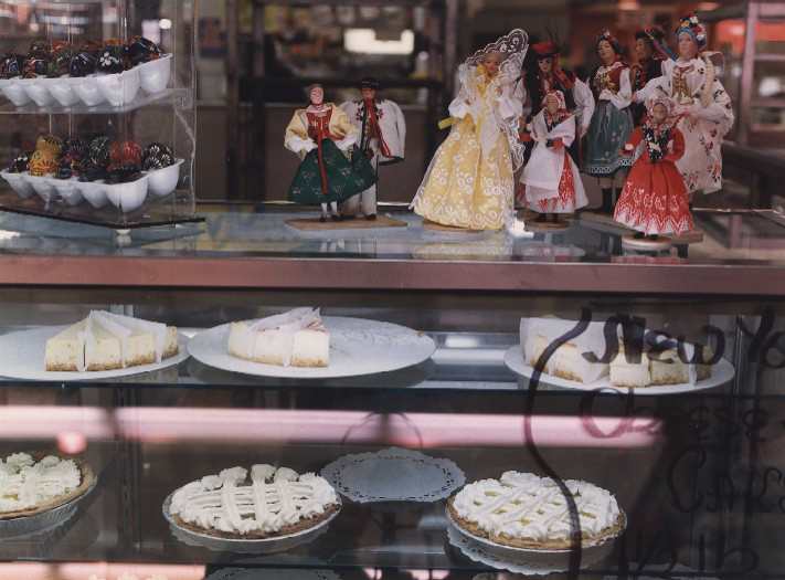 Broadway market: bakery by Marion Faller 