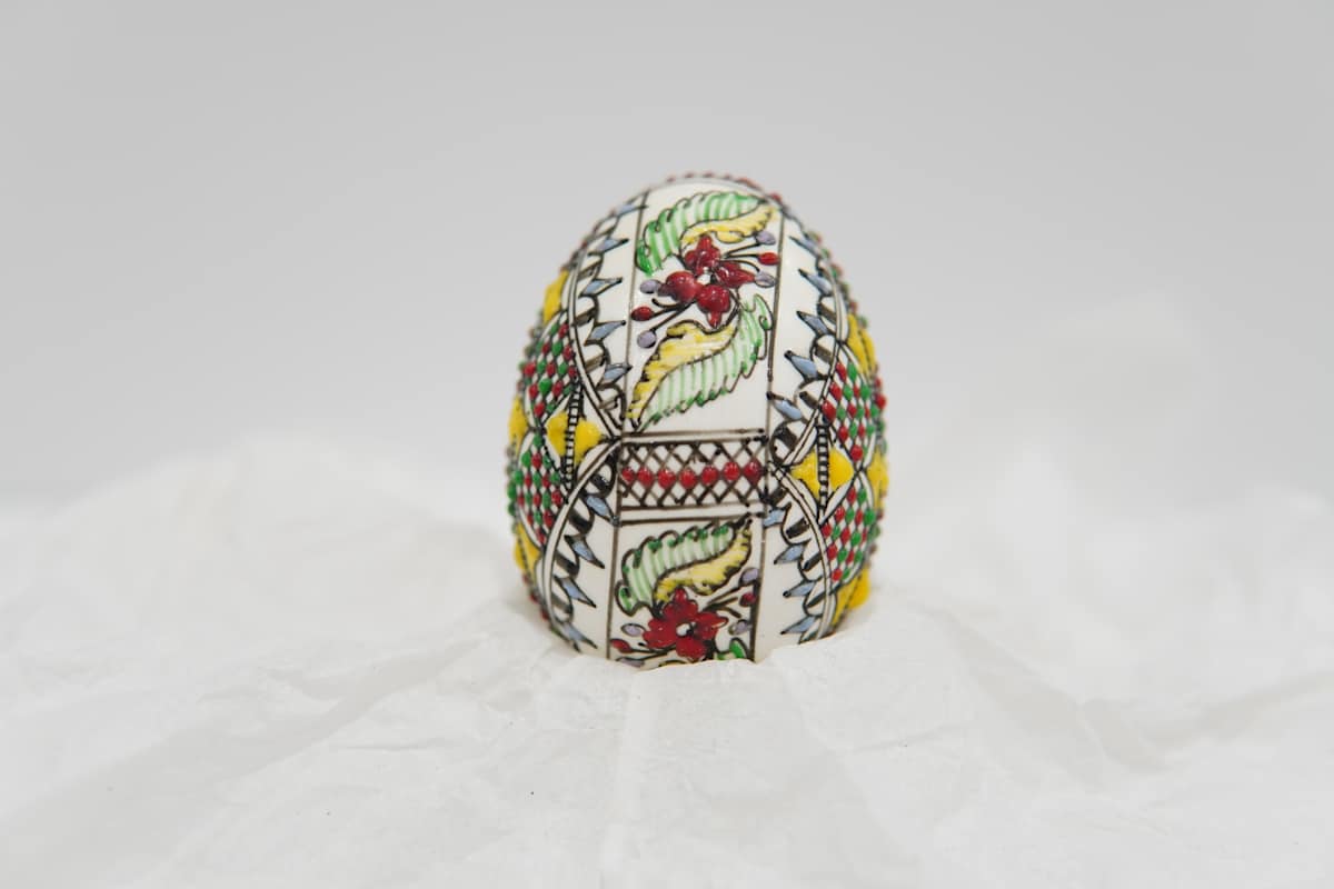 Goose Egg Pisanka by Jennifer Hnat-Glenn 