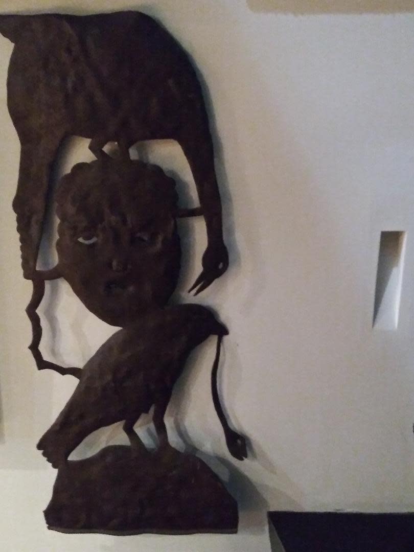 FACE AND BIRD, Image 1.