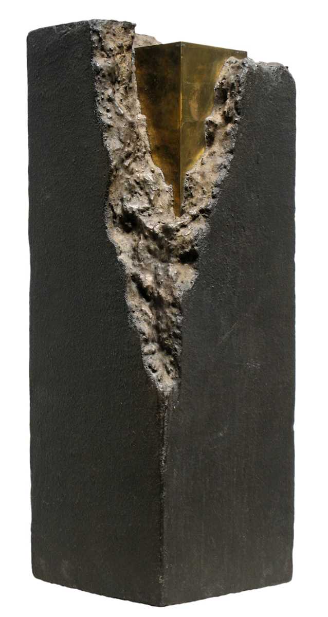 Hipótesis para la transformación de un prisma by Jacques Bedel, Image 1.