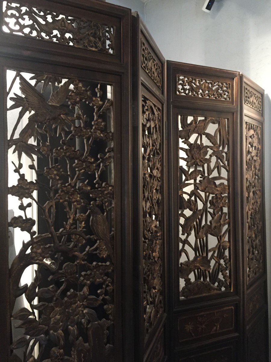 Antique Chinese Four Panel Pierced Wooden Screen by Unknown 