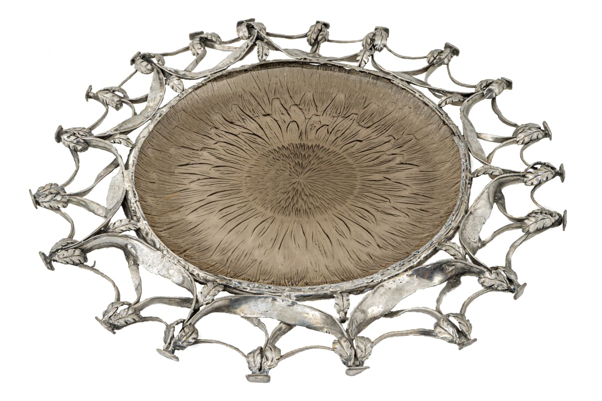 Platter by Harold Castor, Image 1.