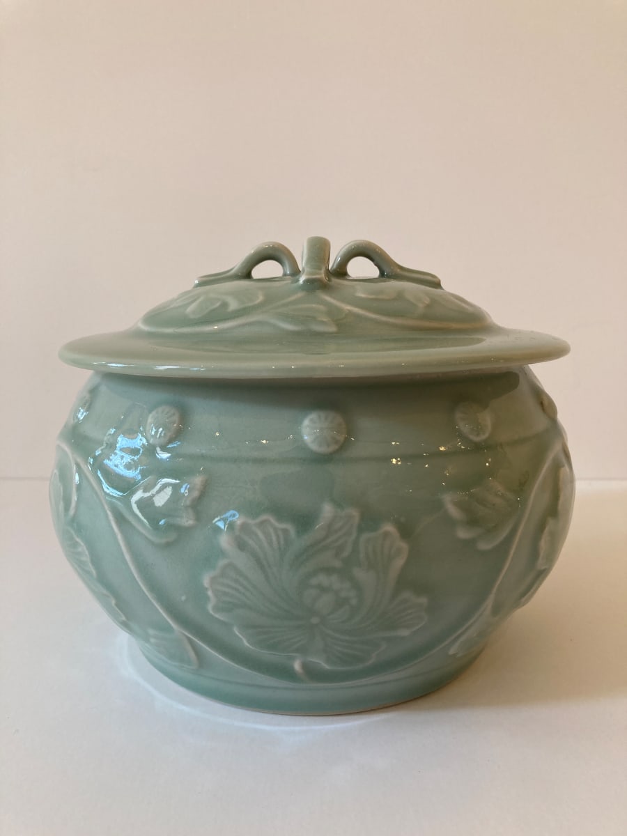 Celadon Jar with Lid, Image 3.