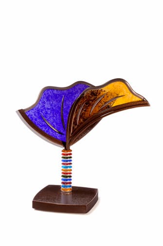 Mariposa by Nancy Gong  Image: "Mariposa," Glass and steel sculpture from the Character Series