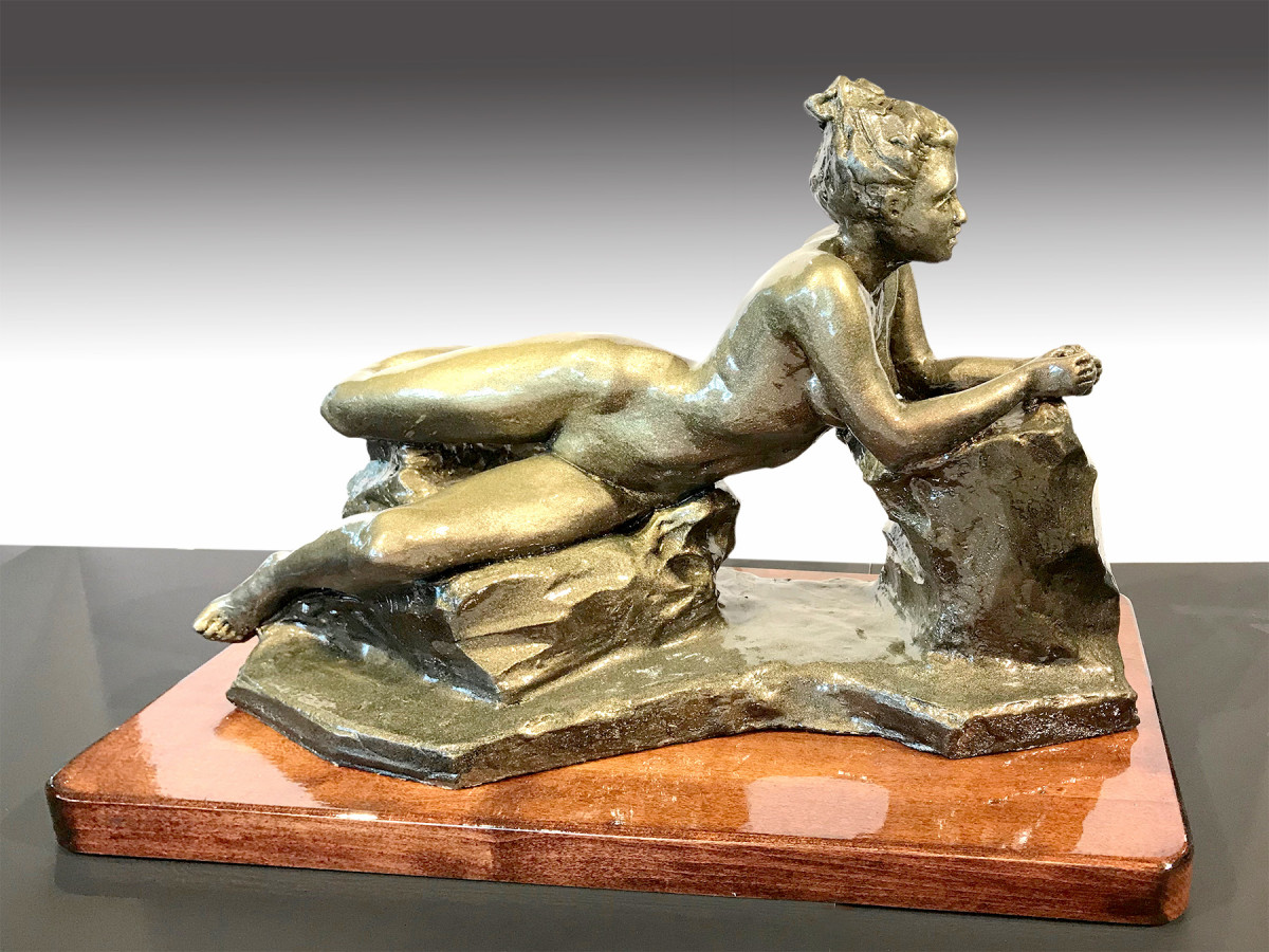 Classic Model III by Vera Smiley 
