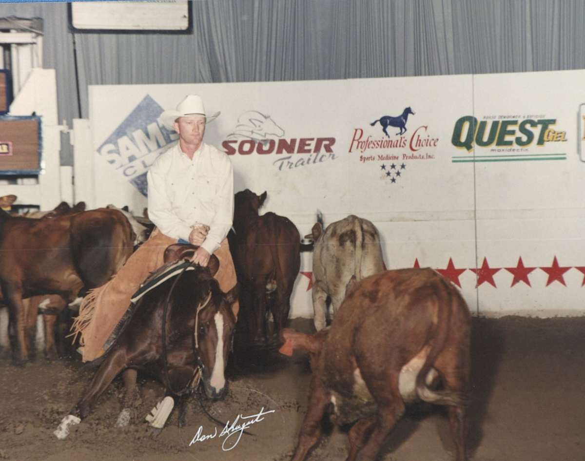 One For Dually  Image: One For Dually shown by Winston Hansma at the 1999 NCHA Derby, Open