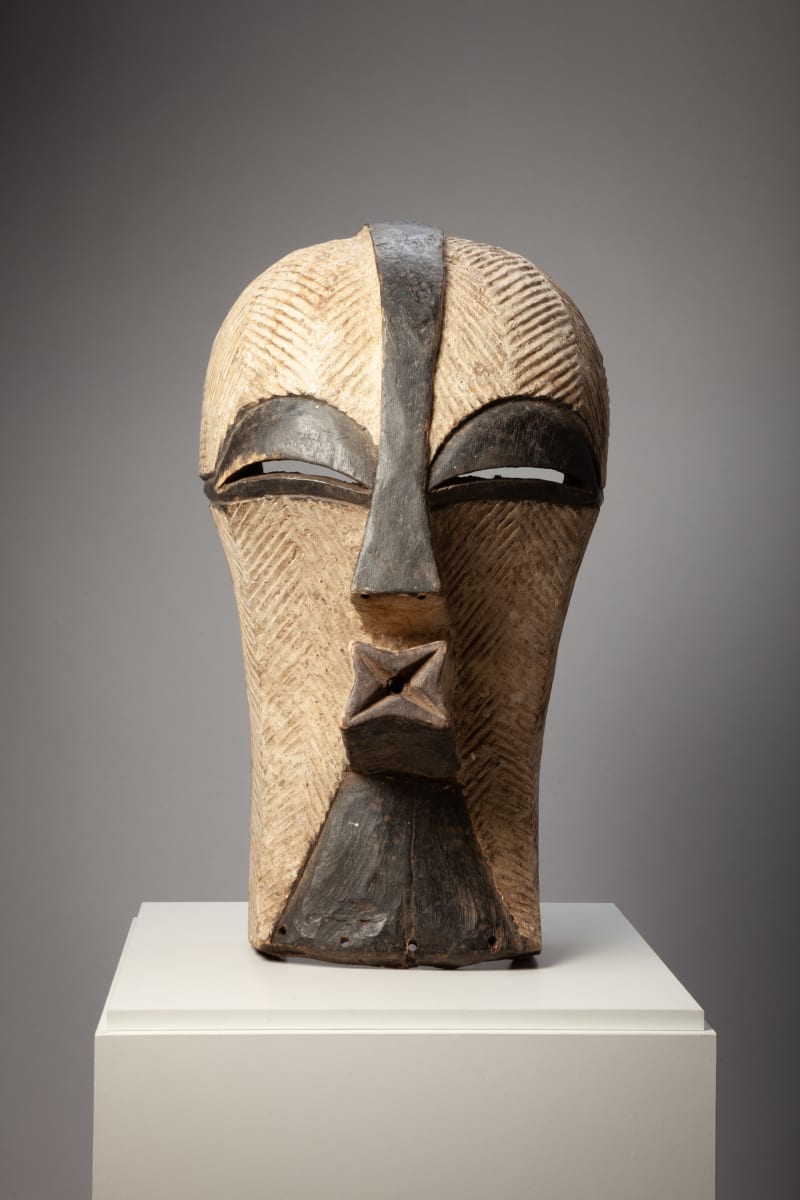 Large Songe Mask, Image 1.