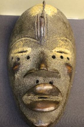 Ma "Passport" Mask, Image 6.