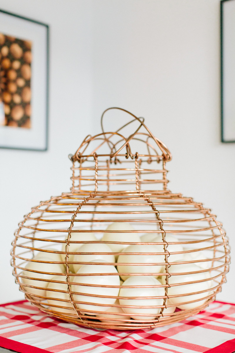 Dos Docenas by Gabriel Sanchez Viveros  Image: Dos docenas - "D' evolucion" exhibition - Espacio y Lugar Gallery (Now Dario Martinez Art Gallery) Mexico City - Oct. 01rst to Nov 02nd  2015