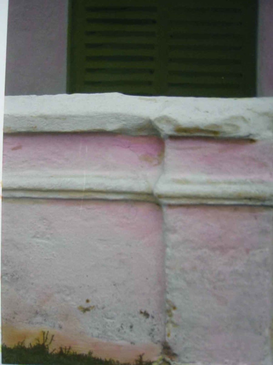 Post & Shutter, Image 1.