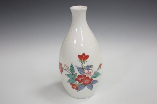 Nigoshide 濁手 Kakiemon 柿右衛門 by Sakaida Kakiemon XIV 酒井田柿右衛門 十四代 LNT (1934-2013), Image 5.