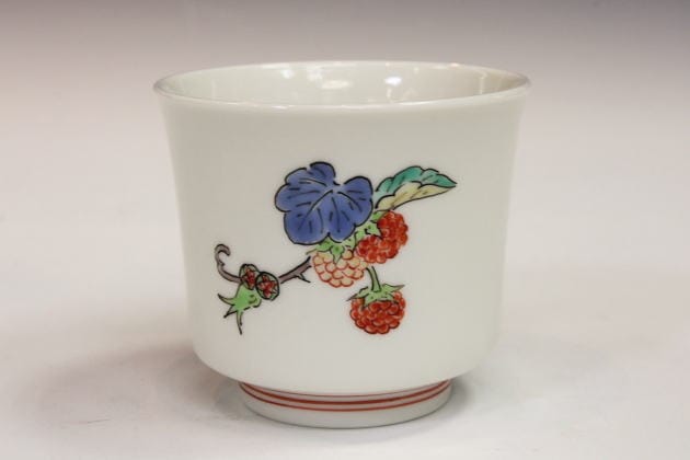 Nigōshide 濁手 Kakiemon 柿右衛門 by Sakaida Kakiemon XIV 酒井田柿右衛門 十四代 LNT (1934-2013), Image 4.