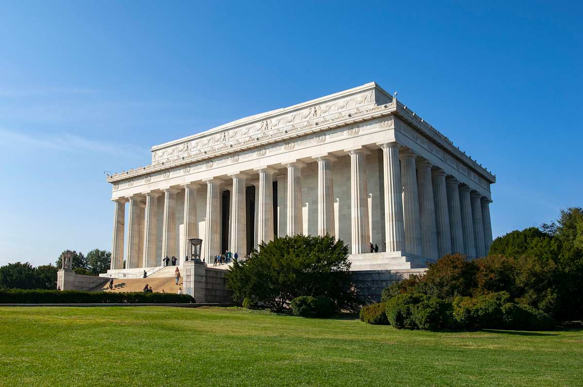 Lincoln Memorial, Washington DC by Steven Edson 