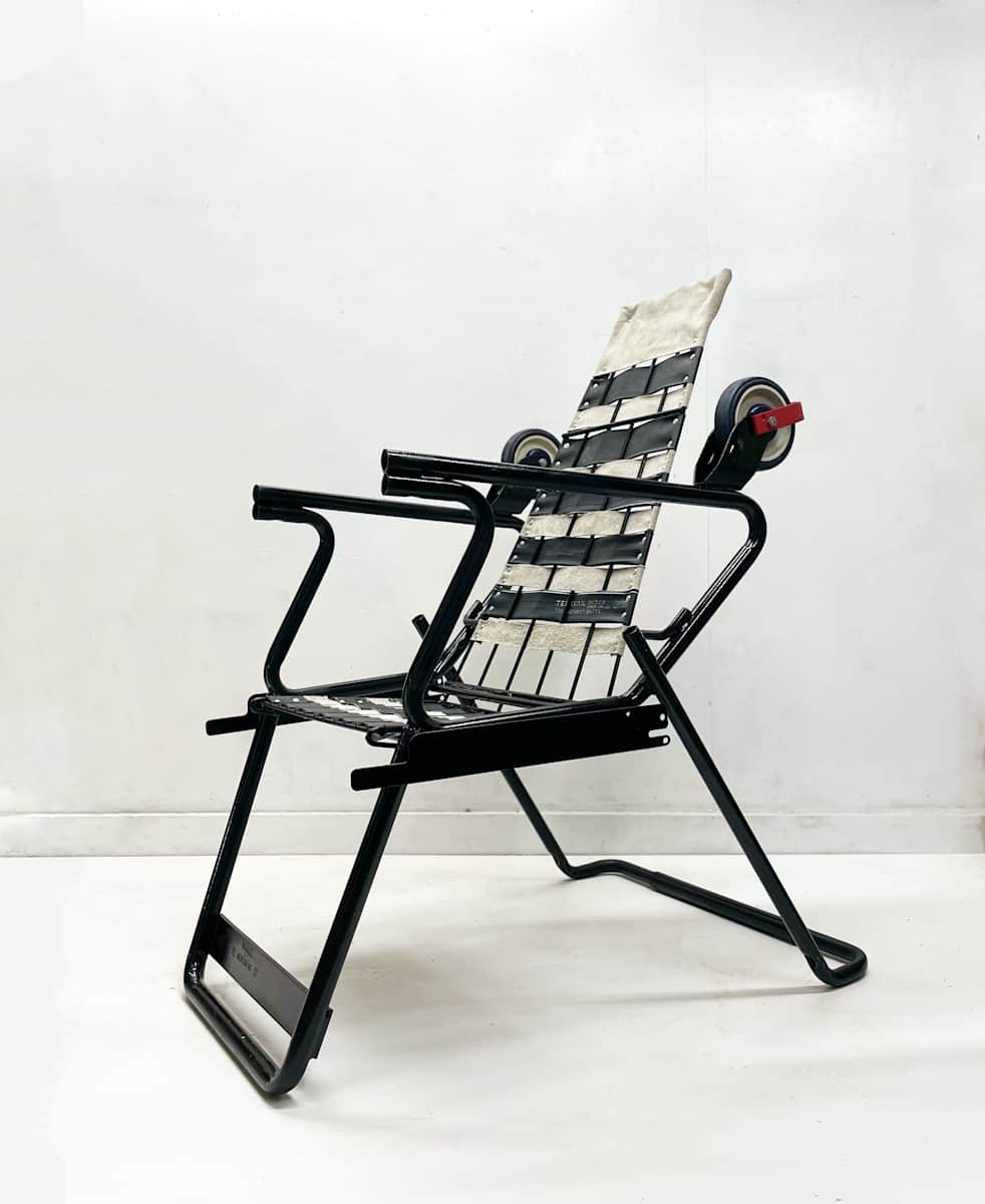 Lawn Chair by Nat Reed 