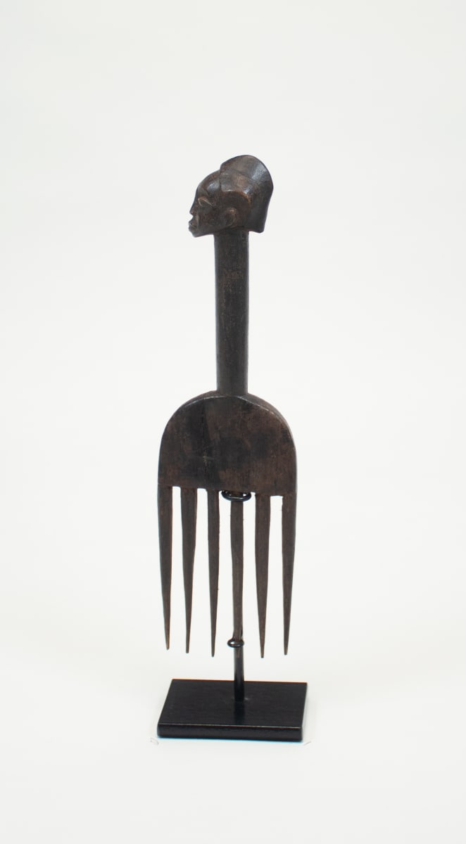 Comb, Luba People, Congo by Unknown 