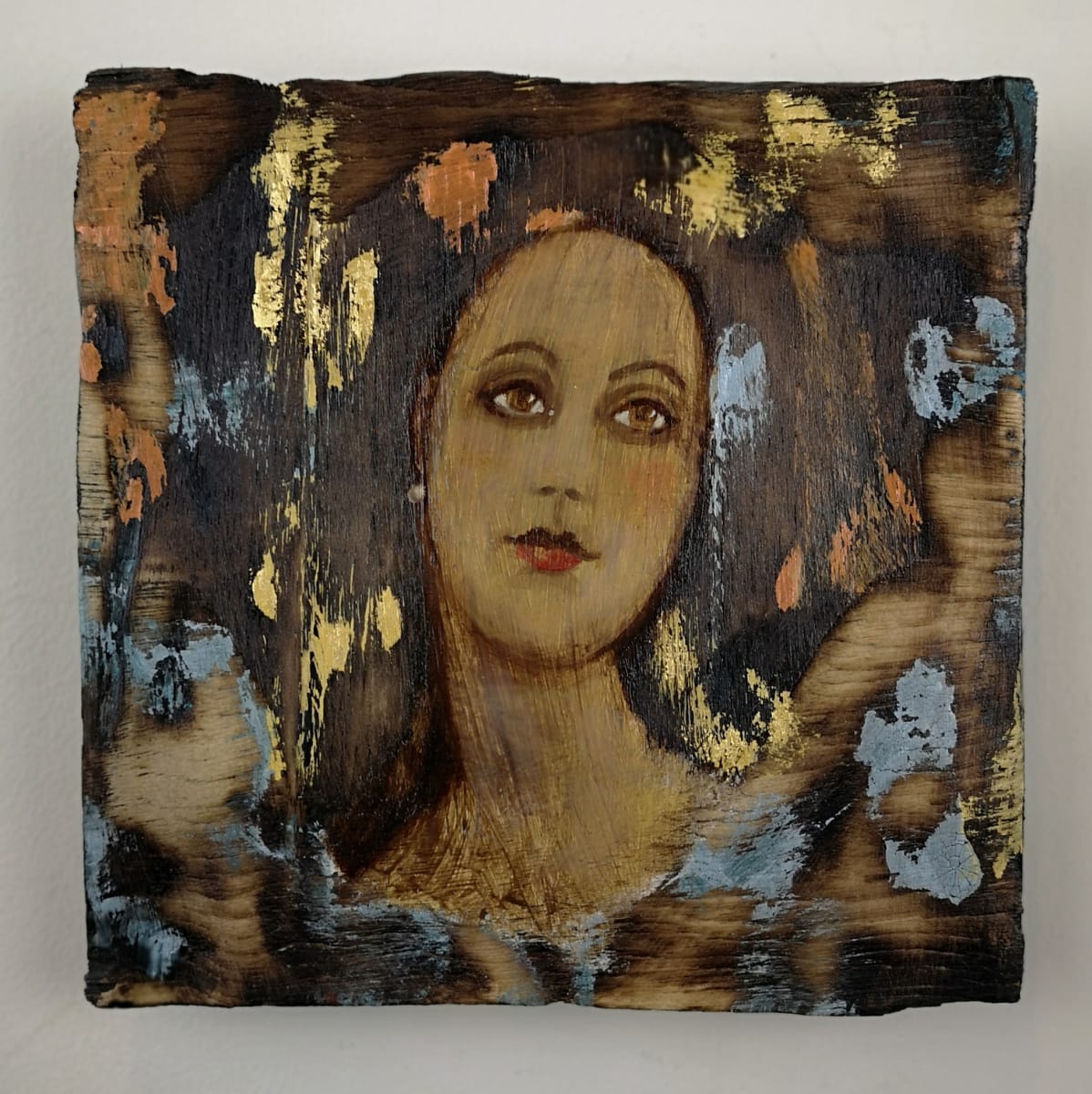 tema-icon 107 by Tessa Thonett  Image: Thonett Icon Painting 107. Collaboration work between Markus Thonett (background in mixed media) and Tessa Thonett (face in oils)