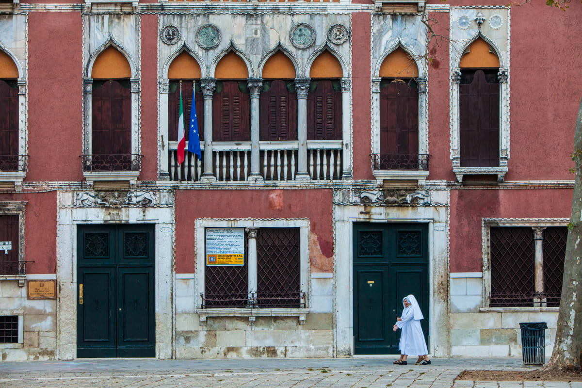 Nuns, Campo San Polo, Venice 