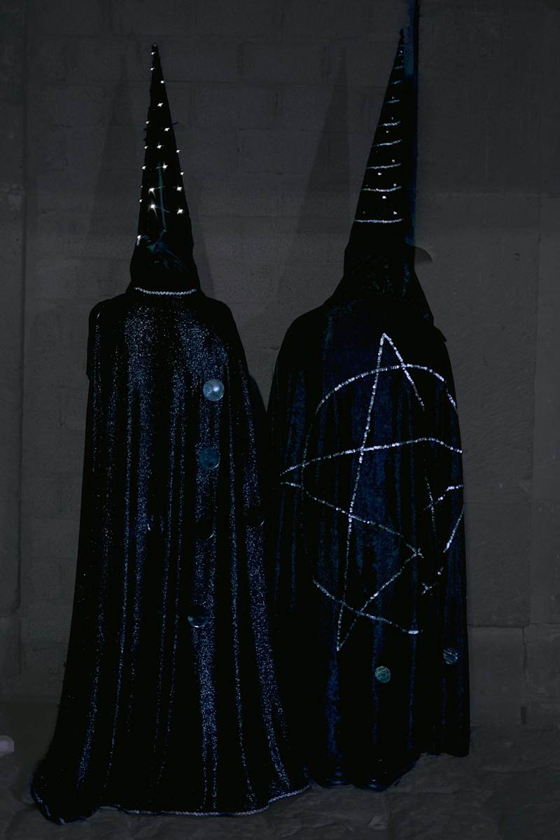 Guardianes en Día de Muertos by Luvia Lazo, Image 1.