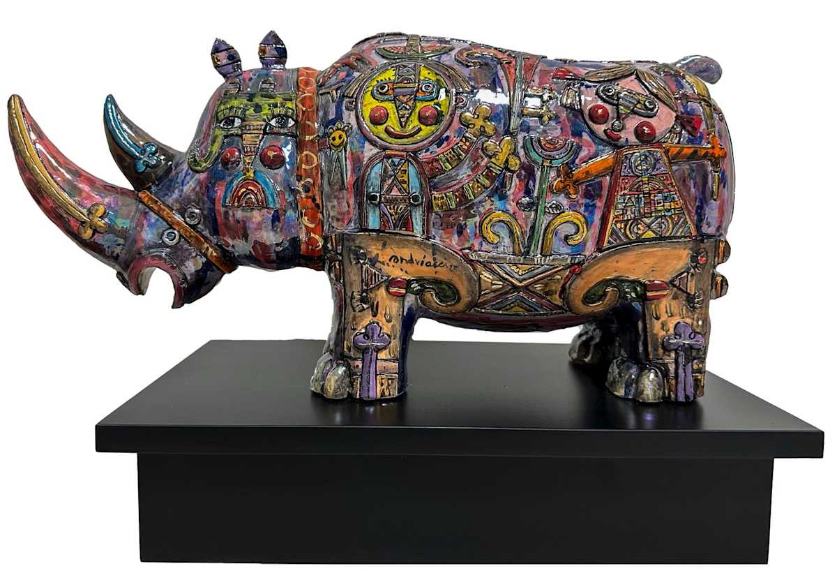 Mamá Rinoceronte by FERNANDO ANDRIACCI 