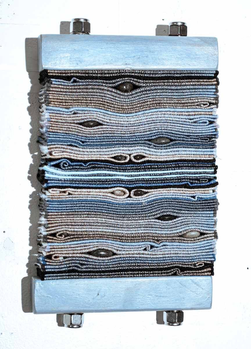 Book Block: Beachcombing by Susan Hensel, Image 1.