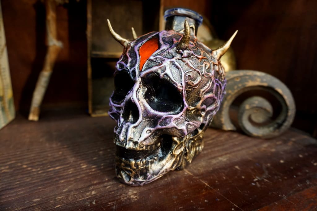 Skull with red diamond 