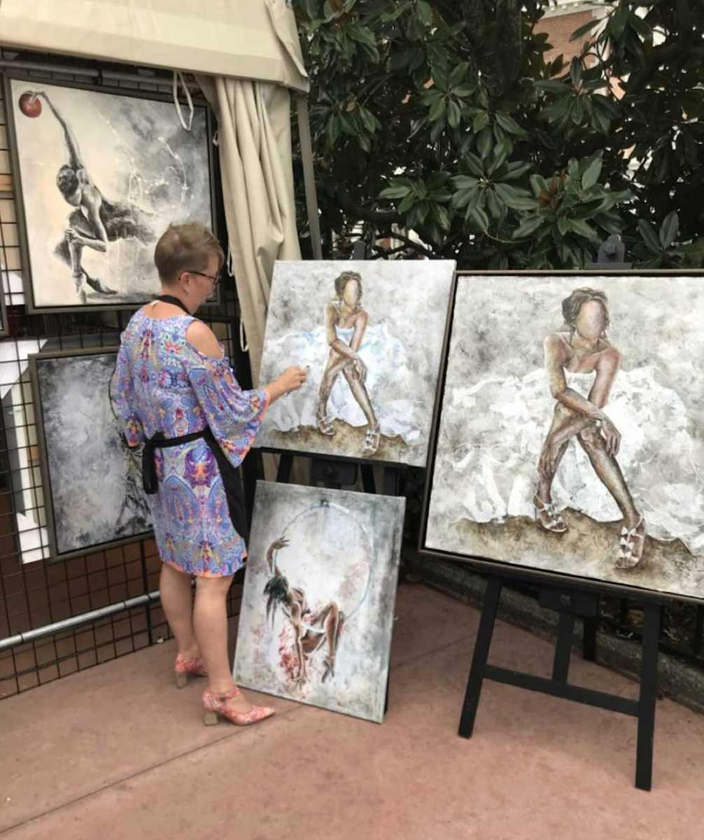 YOU'VE HAD MANY SOLO, GROUPE AND GALLERY EXHIBITIONS. HOW DO YOU FEEL ABOUT THOSE EXPERIENCES AND CREATING ARTS IN FRONT OF THE PUBLIC ? by JACINTHE LACROIX. MASTER SCULPTOR AND ARTIST 