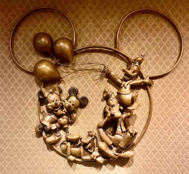 MICKEY AND FRIENDS BALLOONS (FAB 5) by JACINTHE LACROIX. MASTER SCULPTOR AND ARTIST, Image 1.