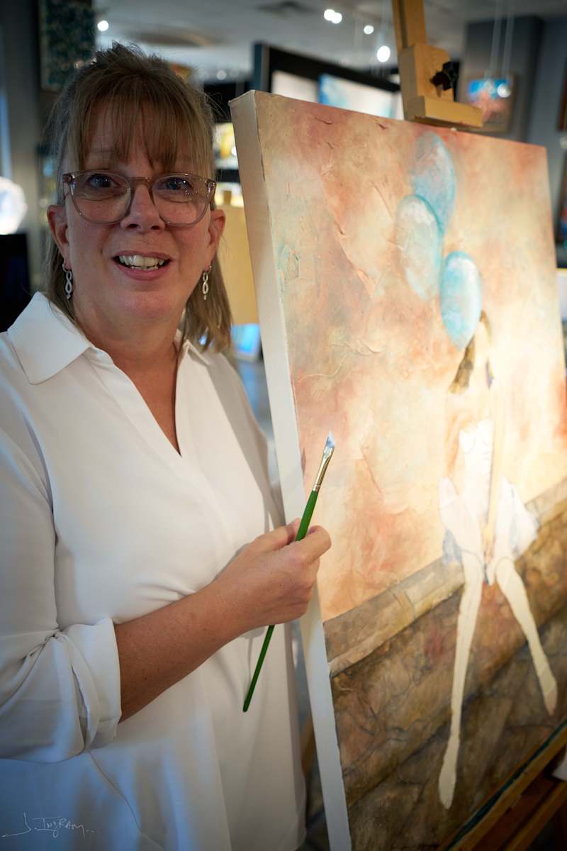 YOU'VE HAD MANY SOLO, GROUPE AND GALLERY EXHIBITIONS. HOW DO YOU FEEL ABOUT THOSE EXPERIENCES AND CREATING ARTS IN FRONT OF THE PUBLIC ? by JACINTHE LACROIX. MASTER SCULPTOR AND ARTIST, Image 3.