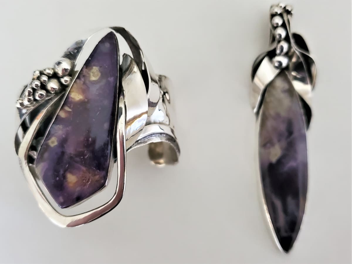 JEWELRY   -   SilverPendant & Cuff Bracelet w/TiffanyStone by Alex & Gail Marksz, Image 4.