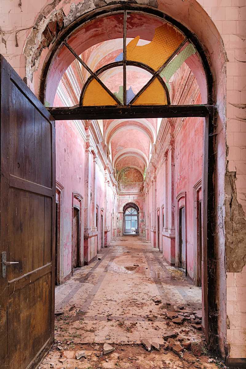 Via Rosa by Bogdan Mihai, Image 1.