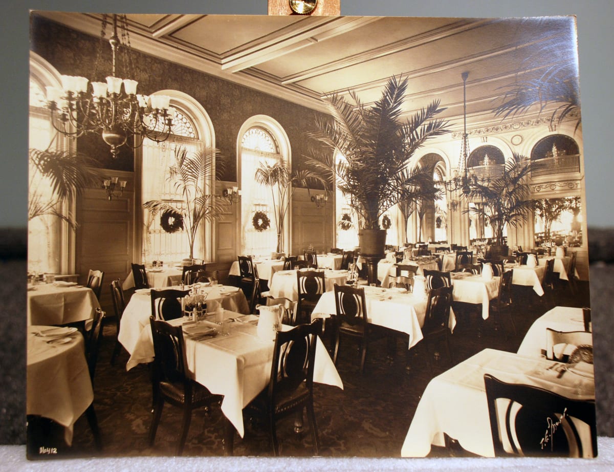 Parker House, Boston - Old Dining Room - 16412 by T.E. Marr 