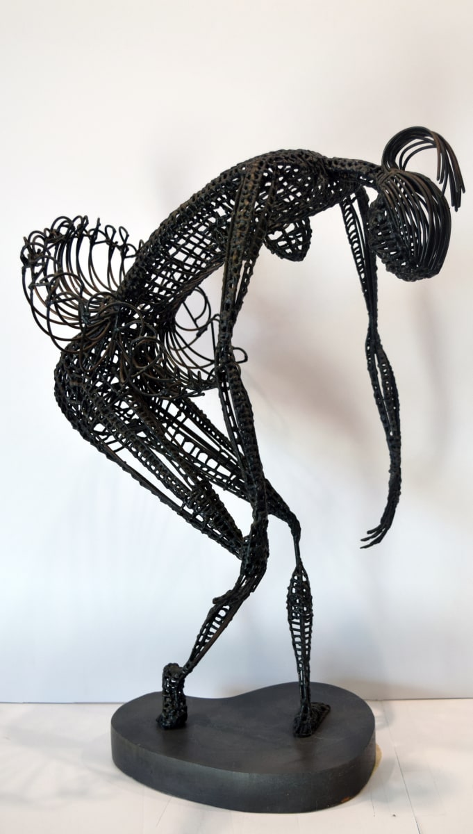 Curtsy by Richard Costa 