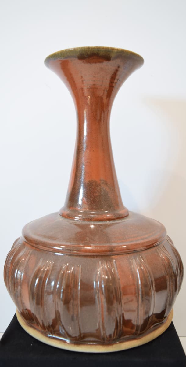 Brown Vase by Dorothy Pulsifer  Image: Brown Vase with Copper Highlights by Dorothy Pulsifer
