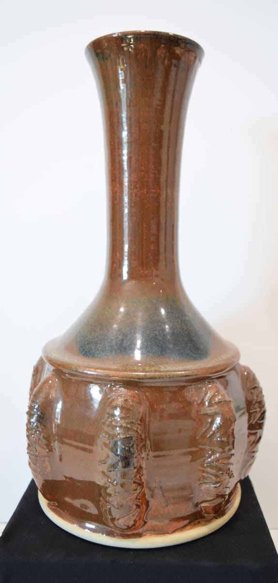 Deep Brown Vase by Dorothy Pulsifer  Image: Deep Brown Vase with Blue highlights by Dorothy Pulsifer